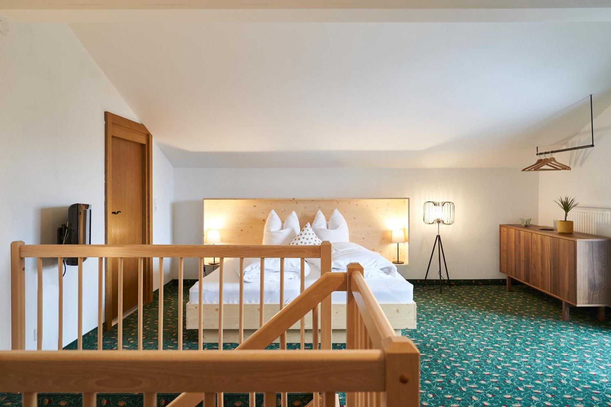 Design Apartments & Zimmer - Zugspitze Лойташ Екстериор снимка